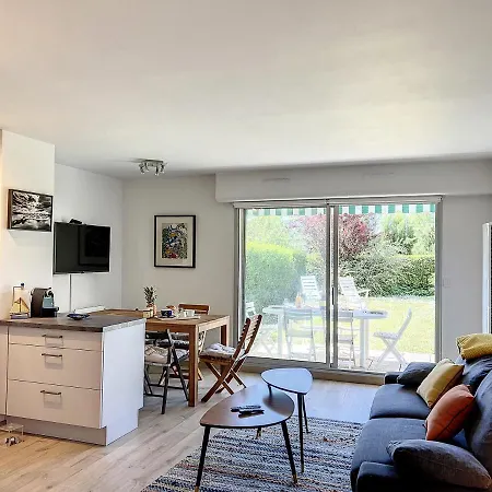 Zellie - Yourhosthelper Deauville Exterior foto